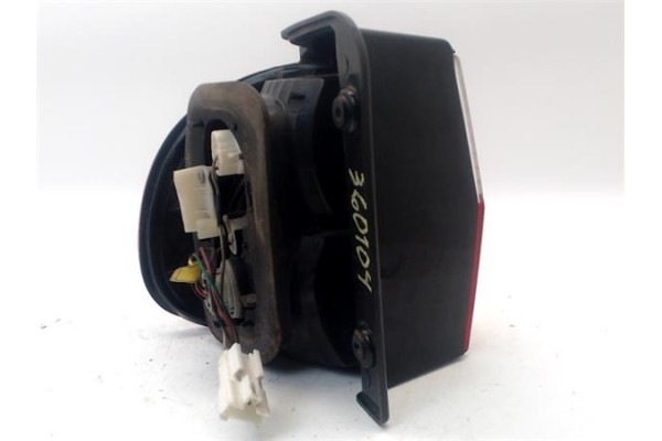 Recambio de piloto trasero derecho para hyundai h-1 furgón 2.5 td referencia OEM IAM 924024A510  