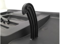 Recambio de tapa guantera para peugeot 407 sw 2.0 hdi 135 referencia OEM IAM 8226J0  