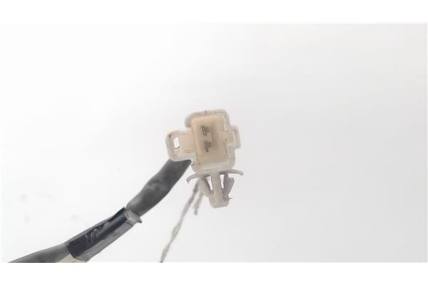 Recambio de mecanismo elevalunas trasero derecho para lexus is 200 (gxe10) referencia OEM IAM 8571053030  