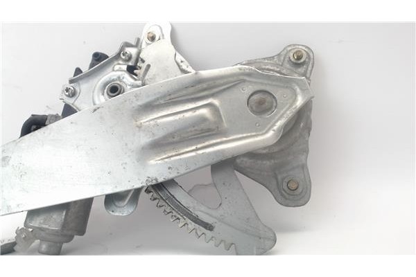 Recambio de mecanismo elevalunas trasero derecho para lexus is 200 (gxe10) referencia OEM IAM 8571053030  