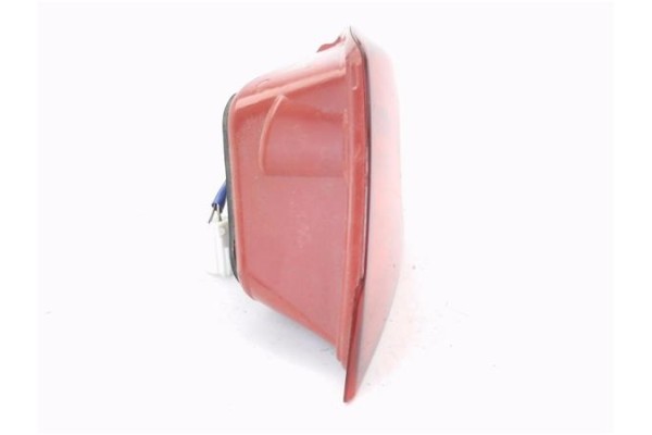 Recambio de piloto porton trasero derecho para chevrolet lacetti 1.6 cdx referencia OEM IAM 96551217  