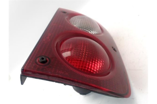 Recambio de piloto trasero derecho para land rover freelander (ln) 2.0 di referencia OEM IAM AMR4003  