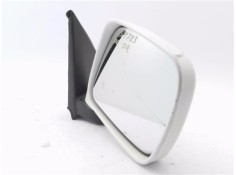 Recambio de retrovisor electrico derecho para nissan terrano ii (r20) 2.7 td 4wd referencia OEM IAM E9020066  