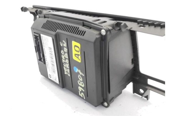 Recambio de display para opel vectra c caravan 1.9 comfort referencia OEM IAM 13275277  
