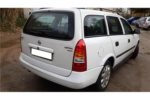 opel astra g berlina del año 2001