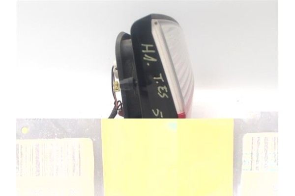 Recambio de piloto interior izquierdo para hyundai h-1 furgón 2.5 td referencia OEM IAM 924054A511  