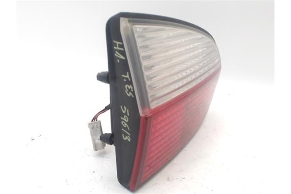 Recambio de piloto interior izquierdo para hyundai h-1 furgón 2.5 td referencia OEM IAM 924054A511  