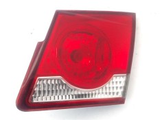 Recambio de piloto interior derecho para chevrolet cruze 2.0 ls referencia OEM IAM 96830495 95154372 