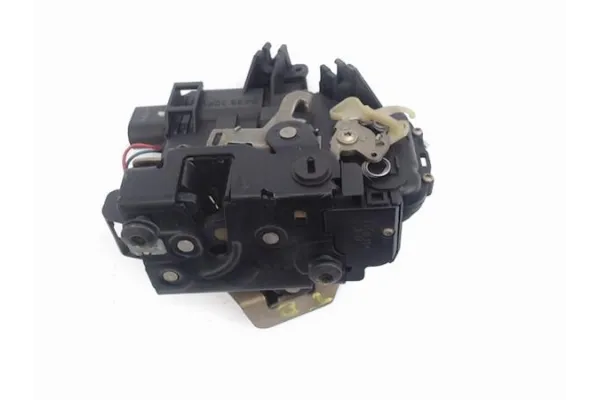 Recambio de cierre electromagnetico trasero derecho para audi a6 berlina (4b2) 2.4 (100kw) referencia OEM IAM 4B0839016G  