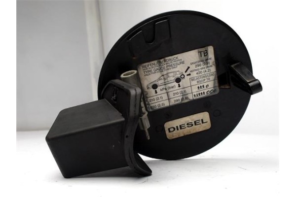 Recambio de tapa exterior combustible para opel astra h berlina 1.7 cdti referencia OEM IAM 13111597 13111596 