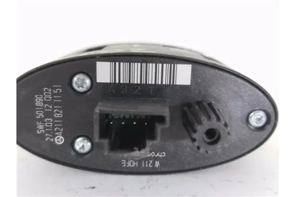 Recambio de pulsador porton para mercedes-benz clase e (bm 211) berlina 3.2 e 320 (211.065) referencia OEM IAM A2118211151  