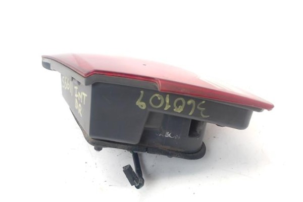 Recambio de piloto interior derecho para chevrolet cruze 2.0 ls referencia OEM IAM 96830495 95154372 