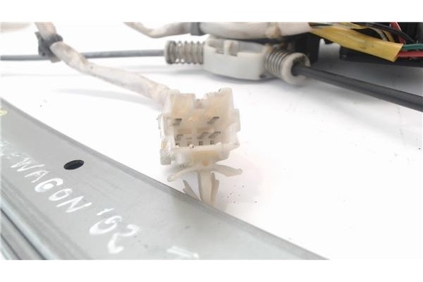 Recambio de mecanismo elevalunas trasero derecho para mitsubishi space wagon (n80/n90) referencia OEM IAM   