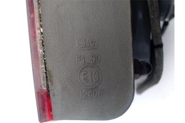 Recambio de piloto interior derecho para chevrolet cruze 2.0 ls referencia OEM IAM 96830495 95154372 