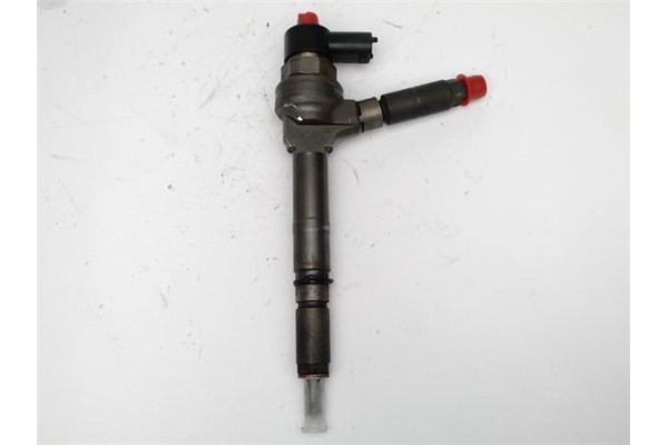 Recambio de inyector para opel astra h berlina 1.7 cdti referencia OEM IAM 0445110175  