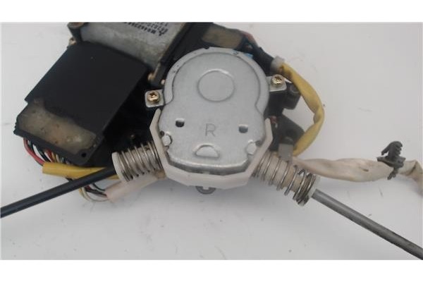 Recambio de mecanismo elevalunas trasero derecho para mitsubishi space wagon (n80/n90) referencia OEM IAM   
