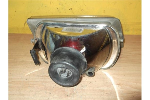 Recambio de faro delantero izquierdo para peugeot 205 berlina 1.8 1.1 mito referencia OEM IAM 6204F0  