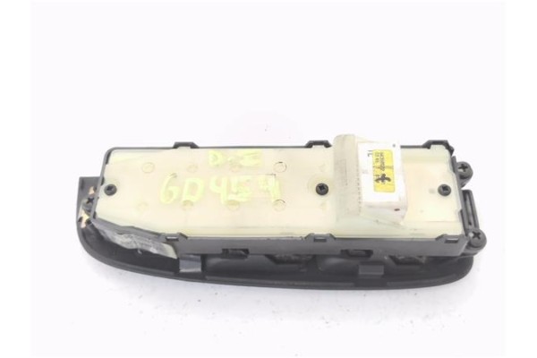 Recambio de mando elevalunas delantero izquierdo para toyota avensis berlina (t25) 1.8 sol berlina (5-ptas) referencia OEM IAM 8