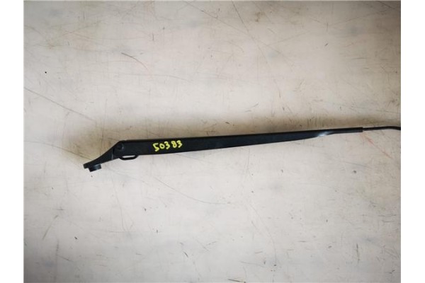 Recambio de brazo limpiaparabrisas delantero derecho para renault clio iii 1.5 dci (br17, cr17) referencia OEM IAM 7701061596  