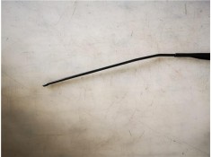 Recambio de brazo limpiaparabrisas delantero derecho para renault clio iii 1.5 dci (br17, cr17) referencia OEM IAM 7701061596  