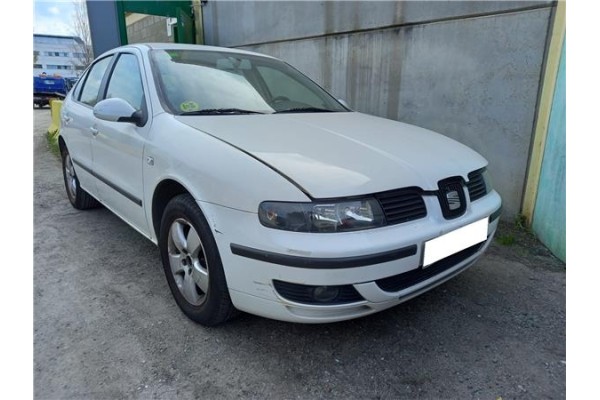seat leon (1m1)(11.1999) del año 