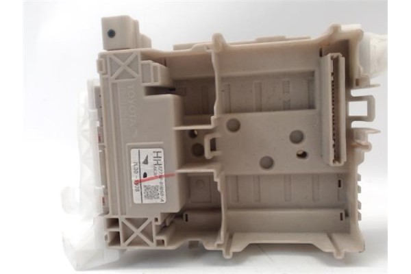 Recambio de caja fusibles/rele para citroen c1 1.2 feel referencia OEM IAM 1612189980 1612189780 