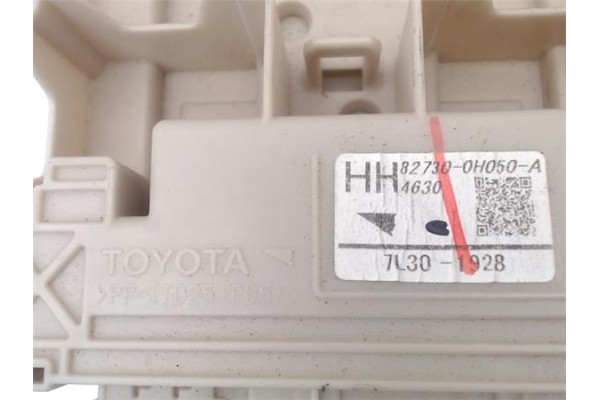Recambio de caja fusibles/rele para citroen c1 1.2 feel referencia OEM IAM 1612189980 1612189780 