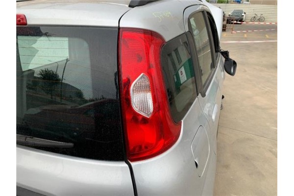 Recambio de piloto trasero derecho para fiat ii panda (169) 1.2 referencia OEM IAM   