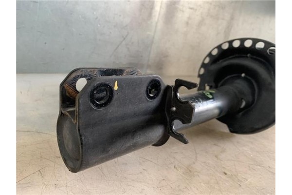 Recambio de amortiguador delantero izquierdo para dacia sandero stepway 2017-2020 1.0 sce stepway 75 (b8jc, b8jd) referencia OEM