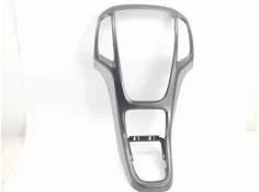 Recambio de embellecedor consola central para opel astra j 1.7 cdti referencia OEM IAM 13257562  