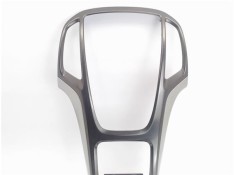 Recambio de embellecedor consola central para opel astra j 1.7 cdti referencia OEM IAM 13257562  