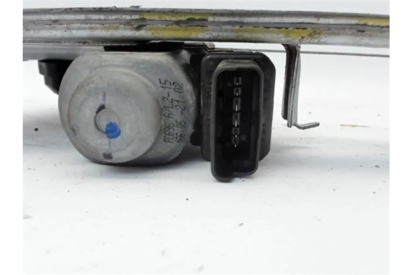 Recambio de mecanismo elevalunas trasero derecho para renault megane ii berlina 5p referencia OEM IAM   
