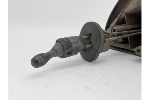 Recambio de retrovisor derecho para peugeot 106 (s1) referencia OEM IAM 2645000  