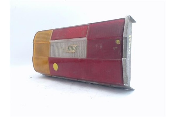 Recambio de piloto trasero izquierdo para lada niva (2121/21213/21214/21215/2131) referencia OEM IAM 21063716041  