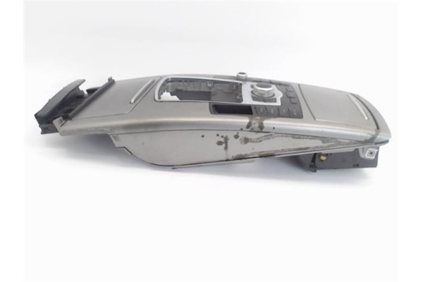 Recambio de embellecedor consola central para audi a6 avant (4f5) 2.8 fsi referencia OEM IAM 4F1864261  