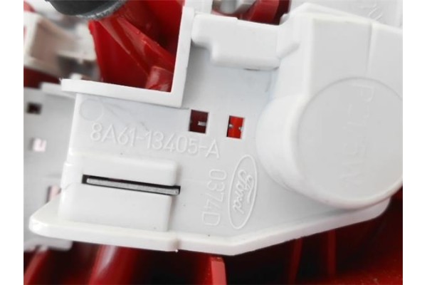 Recambio de piloto trasero izquierdo para ford fiesta vi 1.25 referencia OEM IAM 8A6113A603AB  
