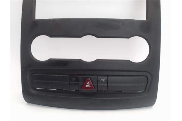 Recambio de embellecedor consola central para mercedes-benz sprinter 3,5-t furgón (906) 311 cdi referencia OEM IAM A 906 680 00 