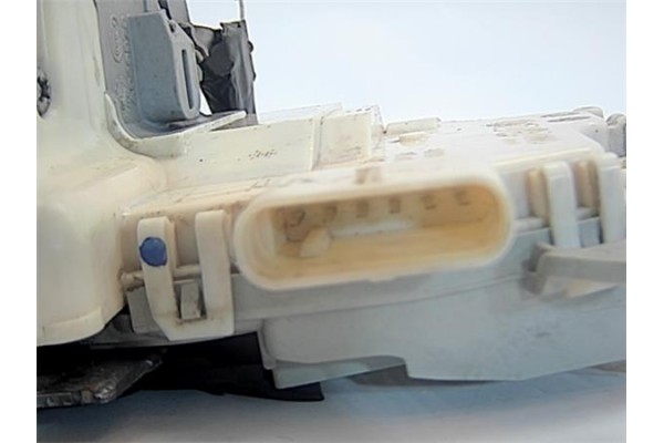 Recambio de cerradura puerta trasero derecha para seat altea xl (5p5) 1.6 tdi referencia OEM IAM W05P0839012B  