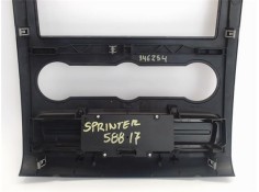 Recambio de embellecedor consola central para mercedes-benz sprinter 3,5-t furgón (906) 311 cdi referencia OEM IAM A 906 680 00 