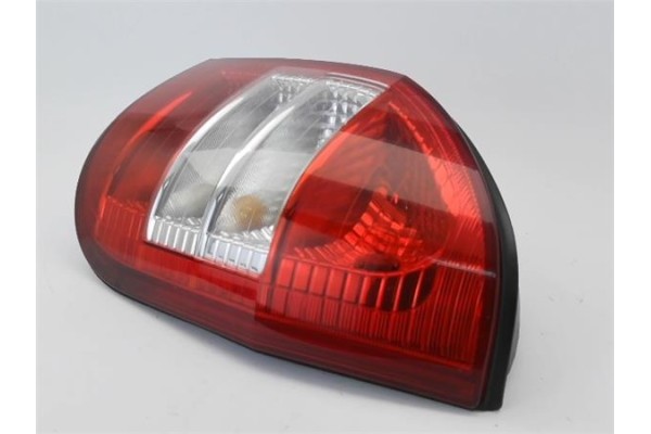 Recambio de piloto trasero derecho para opel zafira a 2.0 dti 16v referencia OEM IAM 1222084  