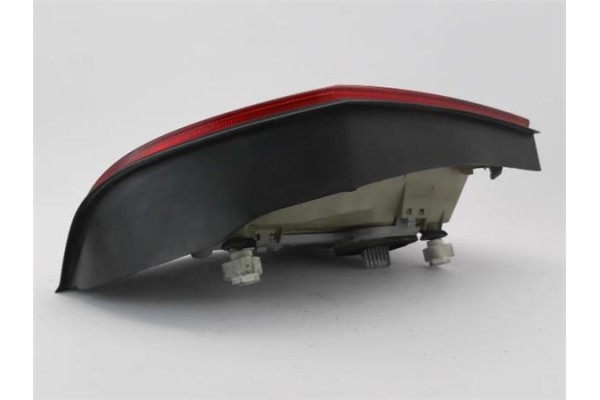 Recambio de piloto trasero derecho para opel zafira a 2.0 dti 16v referencia OEM IAM 1222084  