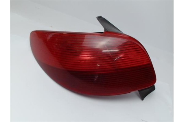 Recambio de piloto trasero izquierdo para peugeot 206 1.4 i referencia OEM IAM  2531G 