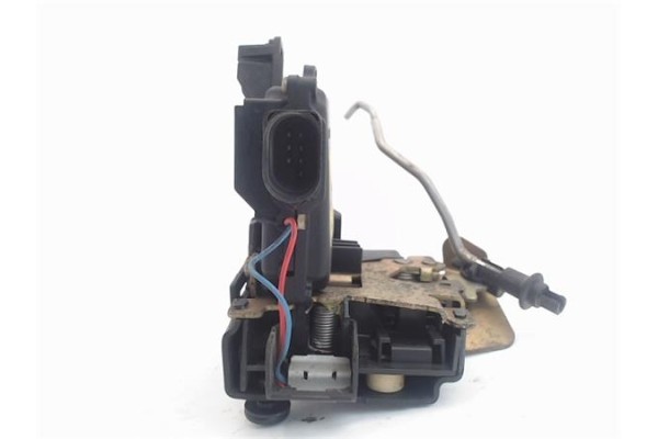 Recambio de cierre electromagnetico trasero izquierdo para audi a6 berlina (4b2) 2.4 (100kw) referencia OEM IAM 4B0839015G  
