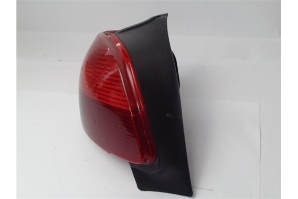 Recambio de piloto trasero izquierdo para peugeot 206 1.4 i referencia OEM IAM  2531G 