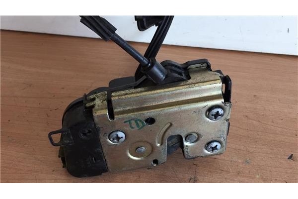 Recambio de cierre electromagnetico trasero derecho para nissan primera berlina (p12)(2001) 1.6 acenta [1,6 ltr. - 80 kw cat] re