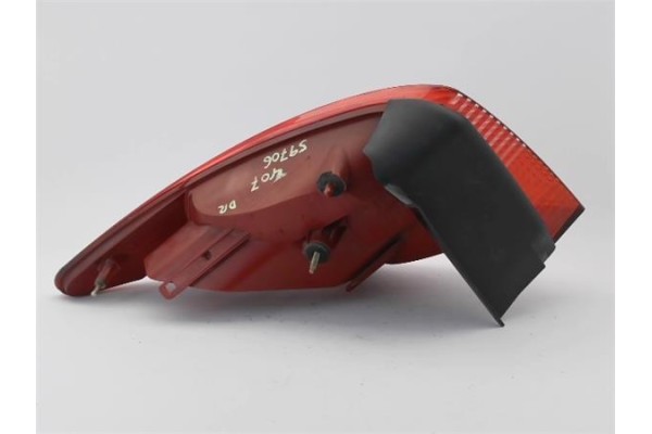Recambio de piloto trasero derecho para peugeot 407 sw 2.0 hdi 135 referencia OEM IAM 6351T3  