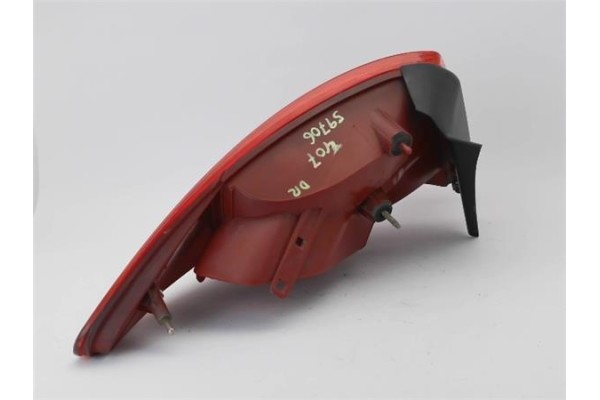 Recambio de piloto trasero derecho para peugeot 407 sw 2.0 hdi 135 referencia OEM IAM 6351T3  