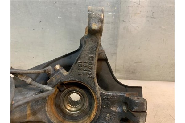 Recambio de mangueta delantero derecha para opel corsa d 1.2 referencia OEM IAM 95524779  