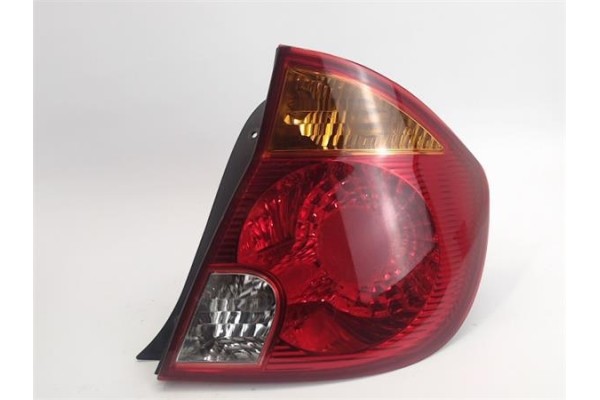 Recambio de piloto porton trasero derecho para hyundai accent (lc) referencia OEM IAM    Recambio de piloto porton trasero derecho para hyundai accent (lc) referencia OEM IAM