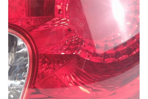 Recambio de piloto porton trasero derecho para hyundai accent (lc) referencia OEM IAM    Recambio de piloto porton trasero derecho para hyundai accent (lc) referencia OEM IAM